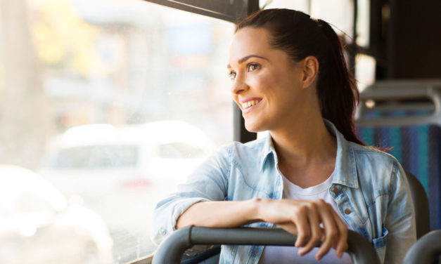 V krajských autobusech bankovky ani mince nepotřebujete