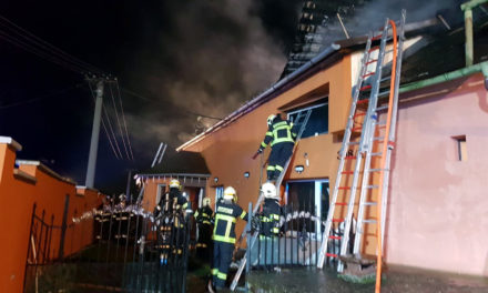 V Mostkovicích řádil požár, škoda je milion